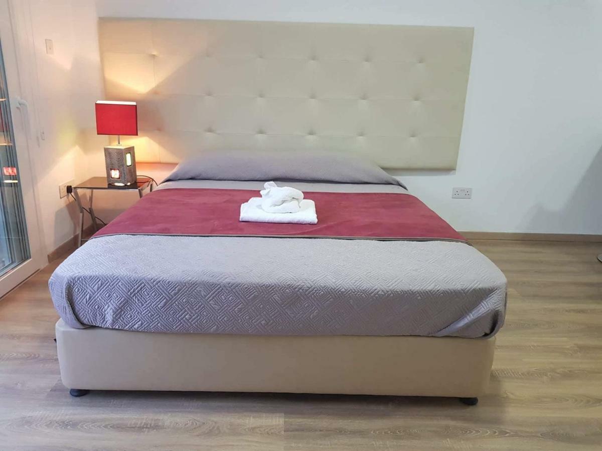 Ground Floor Studio Paphos Eksteriør bilde